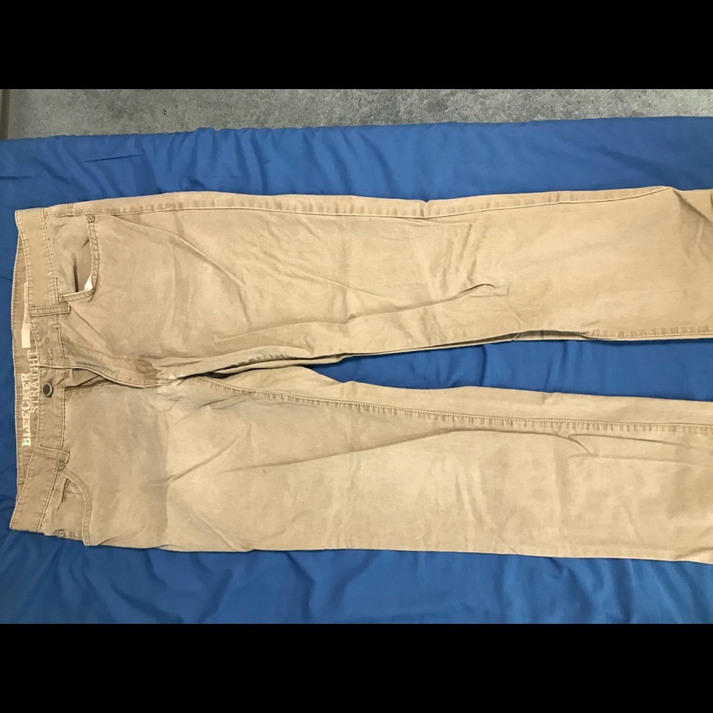 DKNY Khaki’s